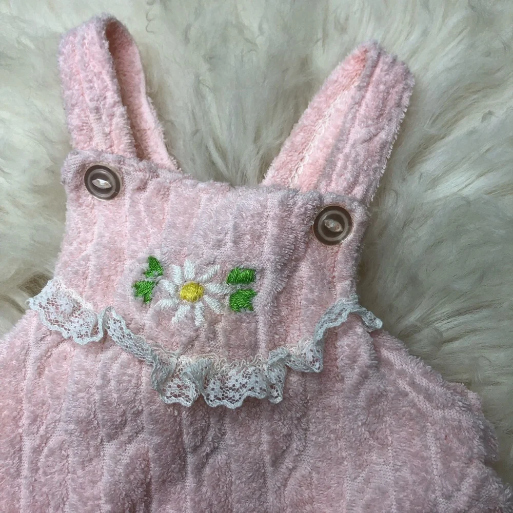 Vintage newborn pink terry cloth romper onesie - Picture 3 of 5